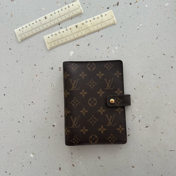 Louis Vuitton agenda MM - Picture 7 of 10